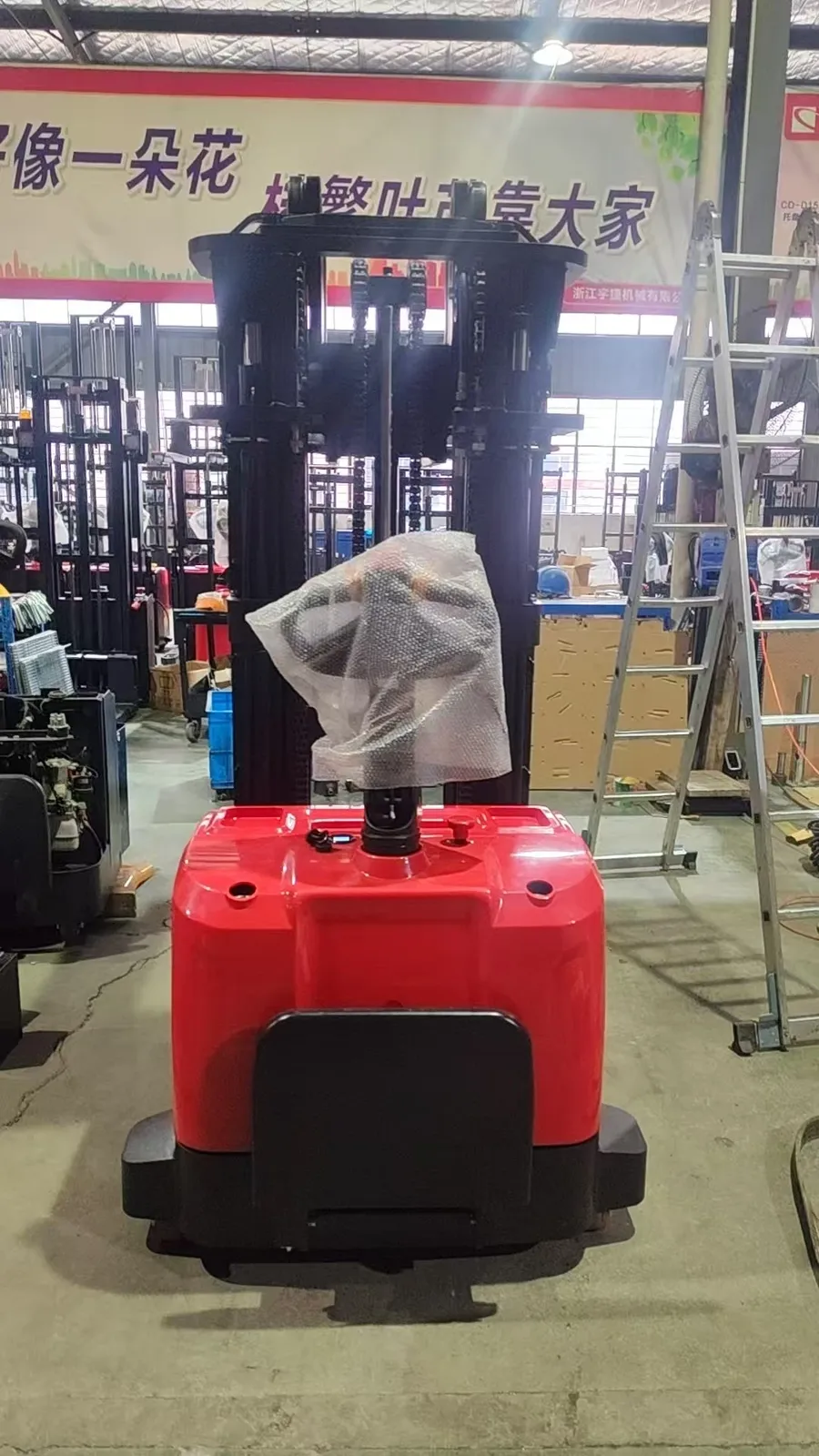 3 Ton Fully Electric Forklift Stacker Straddle photo 6