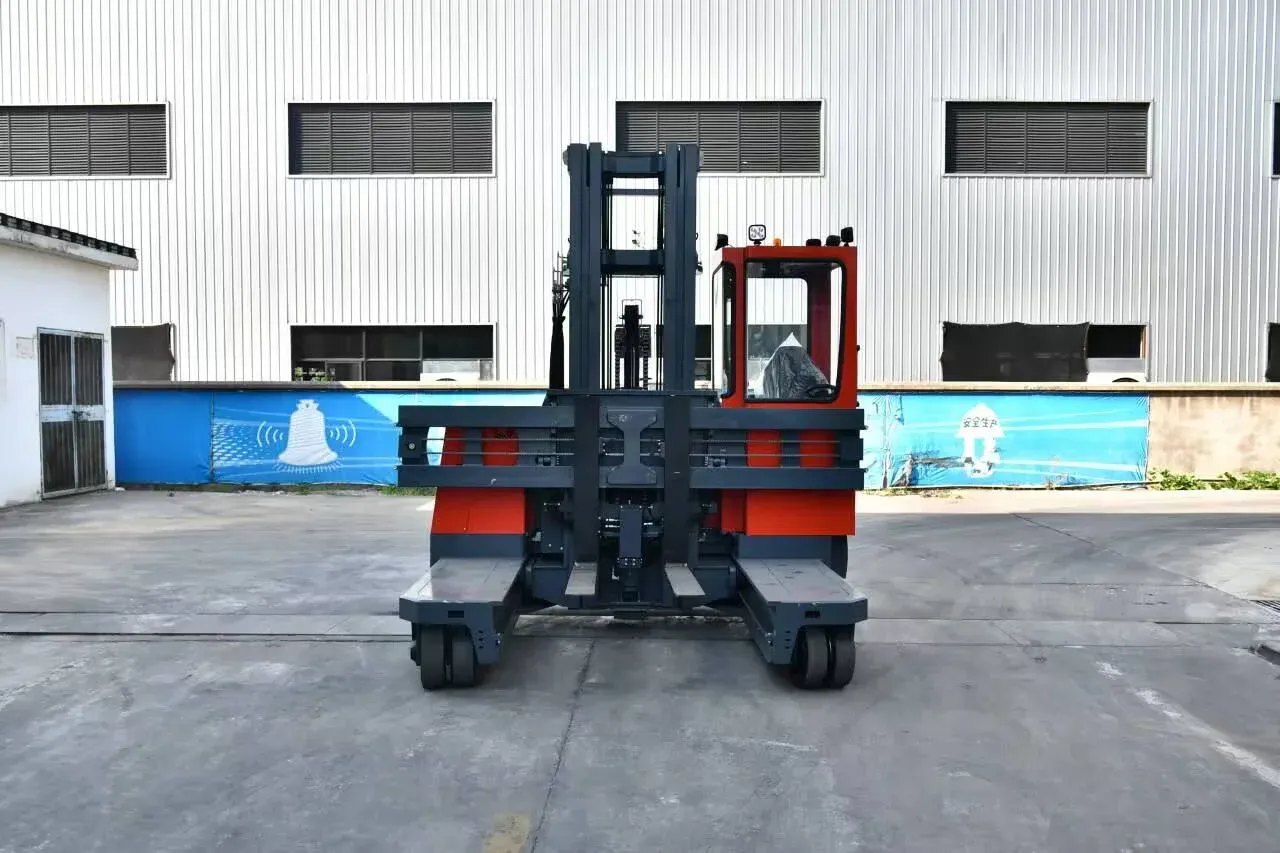 2.5 Ton Electric 4 Way Forklift 360 Degree Steering photo 3
