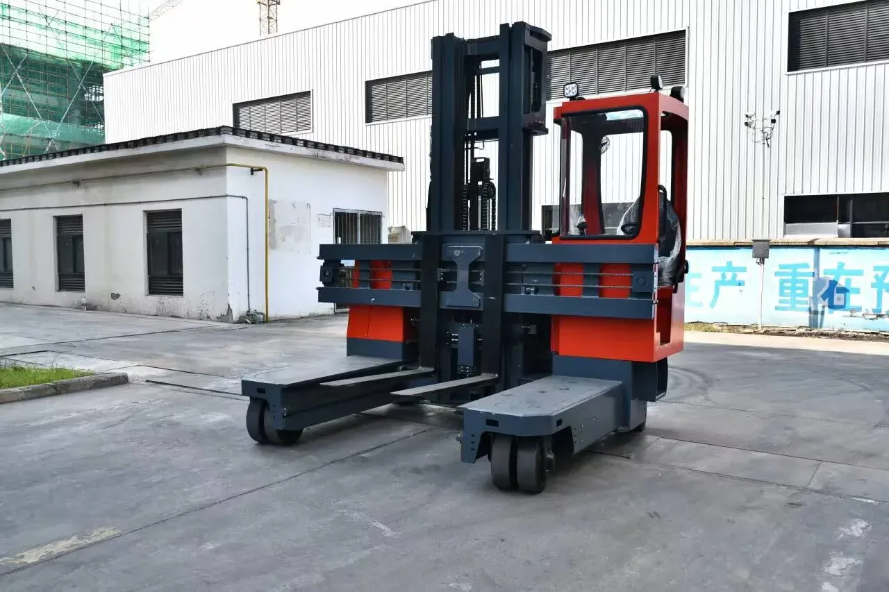 2.5 Ton Electric 4 Way Forklift 360 Degree Steering photo 6