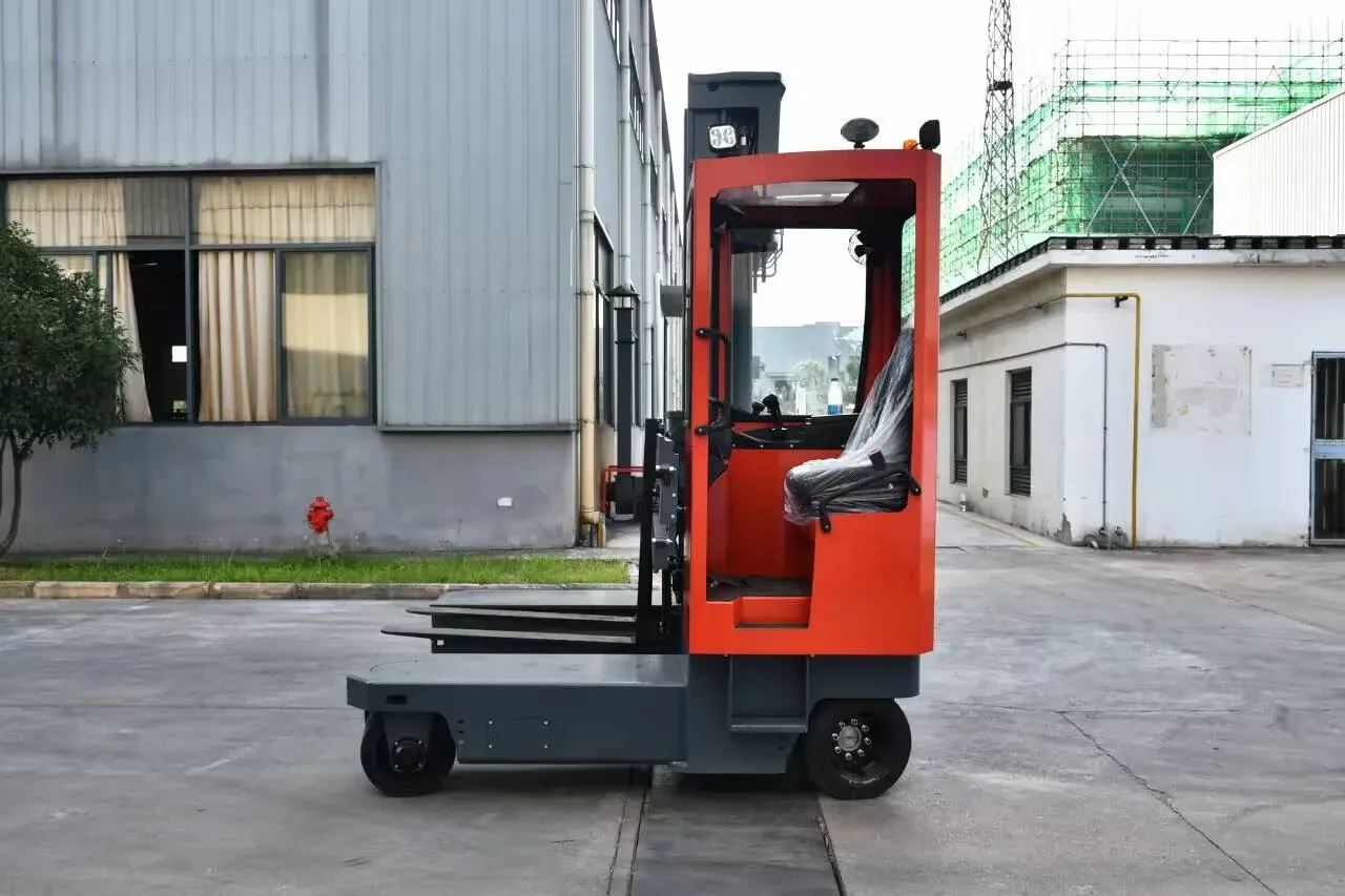 2.5Ton Electric 4 Way Forklift 360 Degree Steering