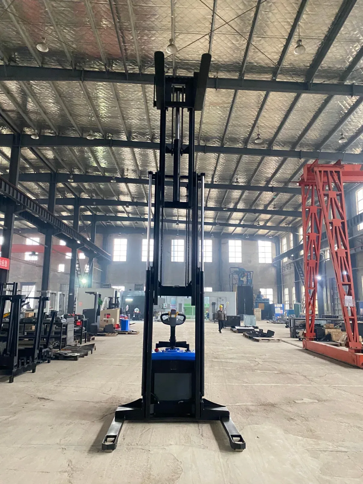 3t Fully Electric Forklift Stacker Straddle 3000 kg photo 4